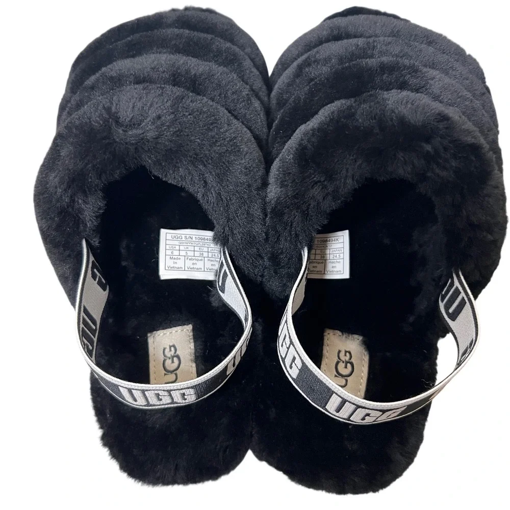 UGG Fluff Yeah Slide in Black Fur, Big Kids US Size 6, NWT